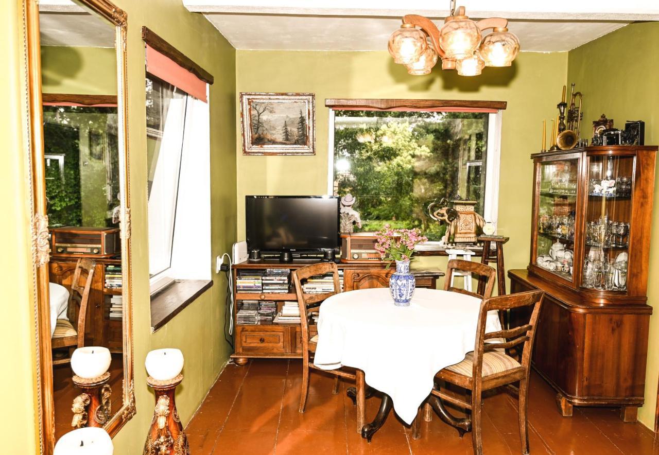 Idilliska Latgaliesu Lauku Maja Ar Melno Pirti Villa Aglona Exterior photo