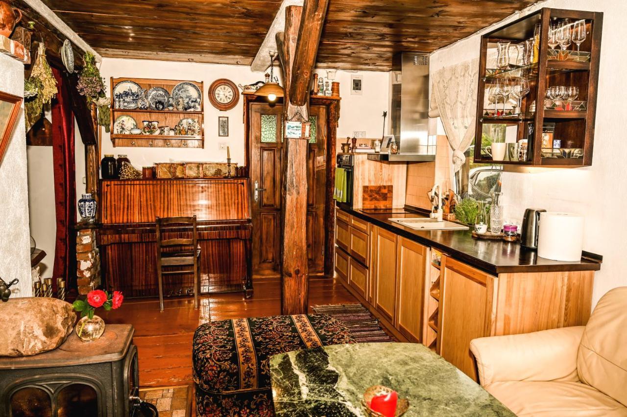 Idilliska Latgaliesu Lauku Maja Ar Melno Pirti Villa Aglona Exterior photo