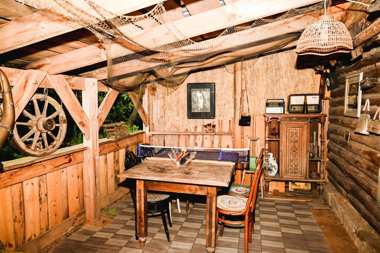 Idilliska Latgaliesu Lauku Maja Ar Melno Pirti Villa Aglona Exterior photo
